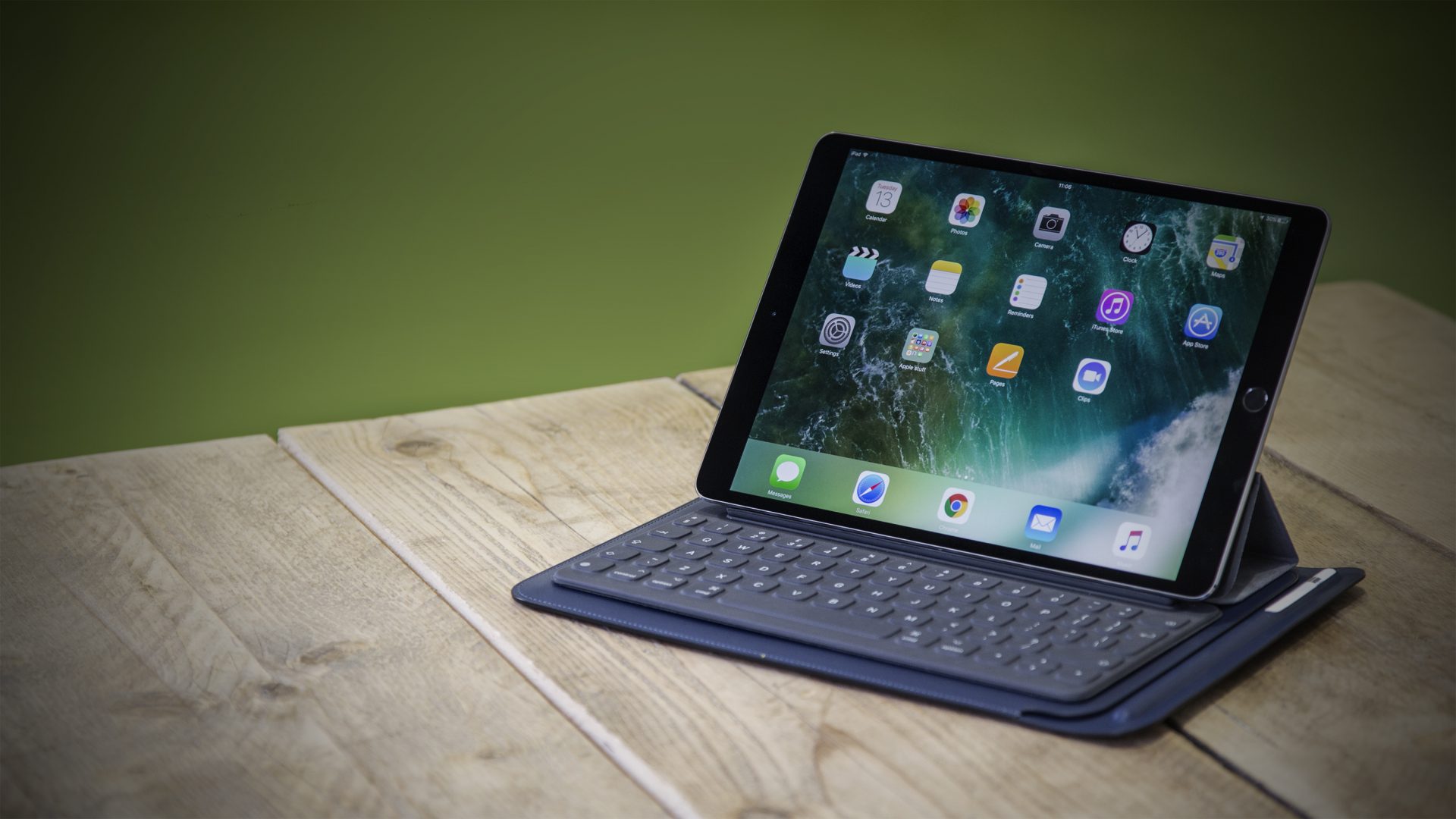 iPad Pro WhatsApp