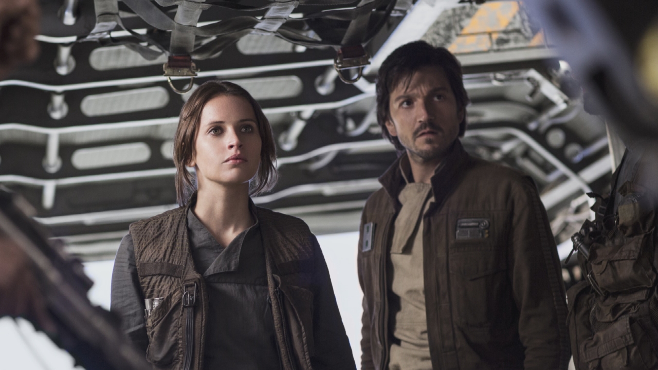 Diego Luna 09112018