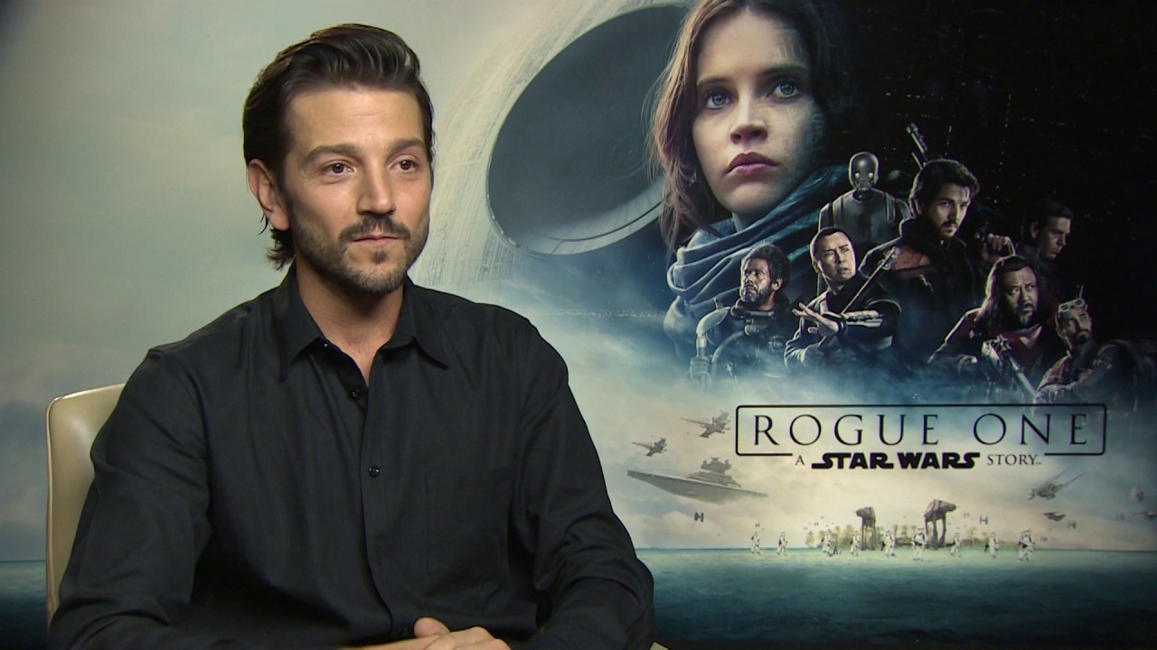 Diego Luna 09112018