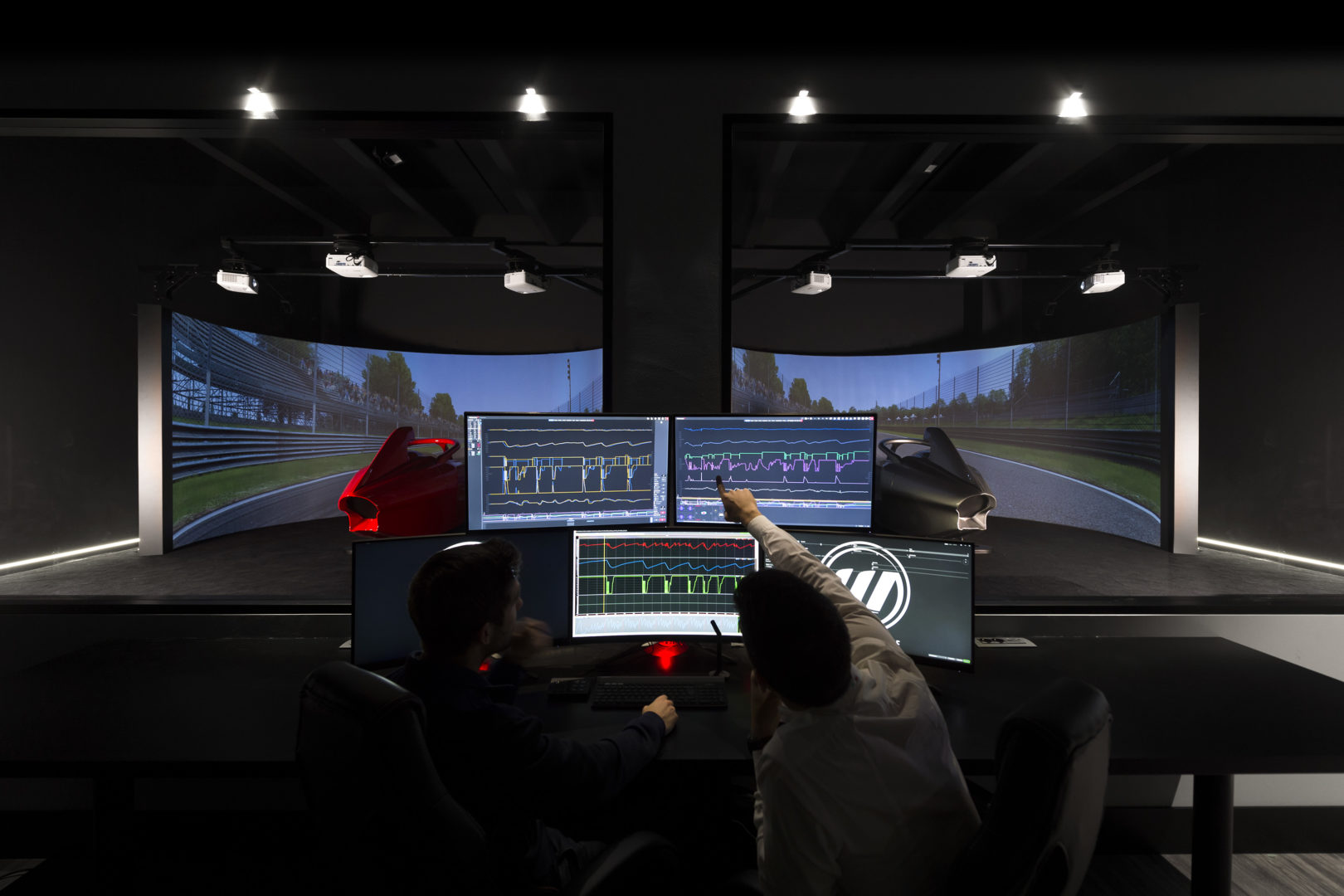 Racing Simulation Center di Wave Italy, nato in partnership con Asus, alle porte di Verona.