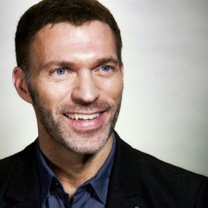 Travis Knight