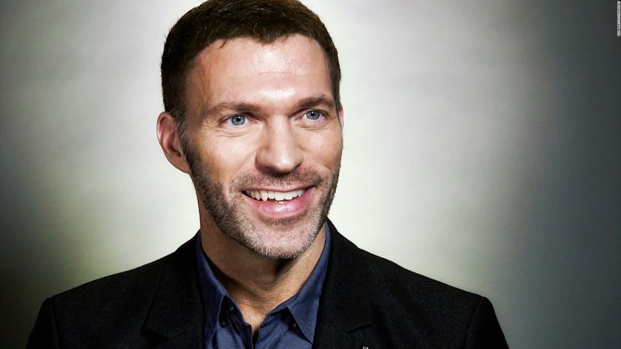 Travis Knight