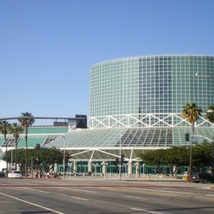 E3