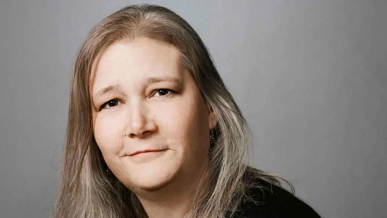 Amy Hennig