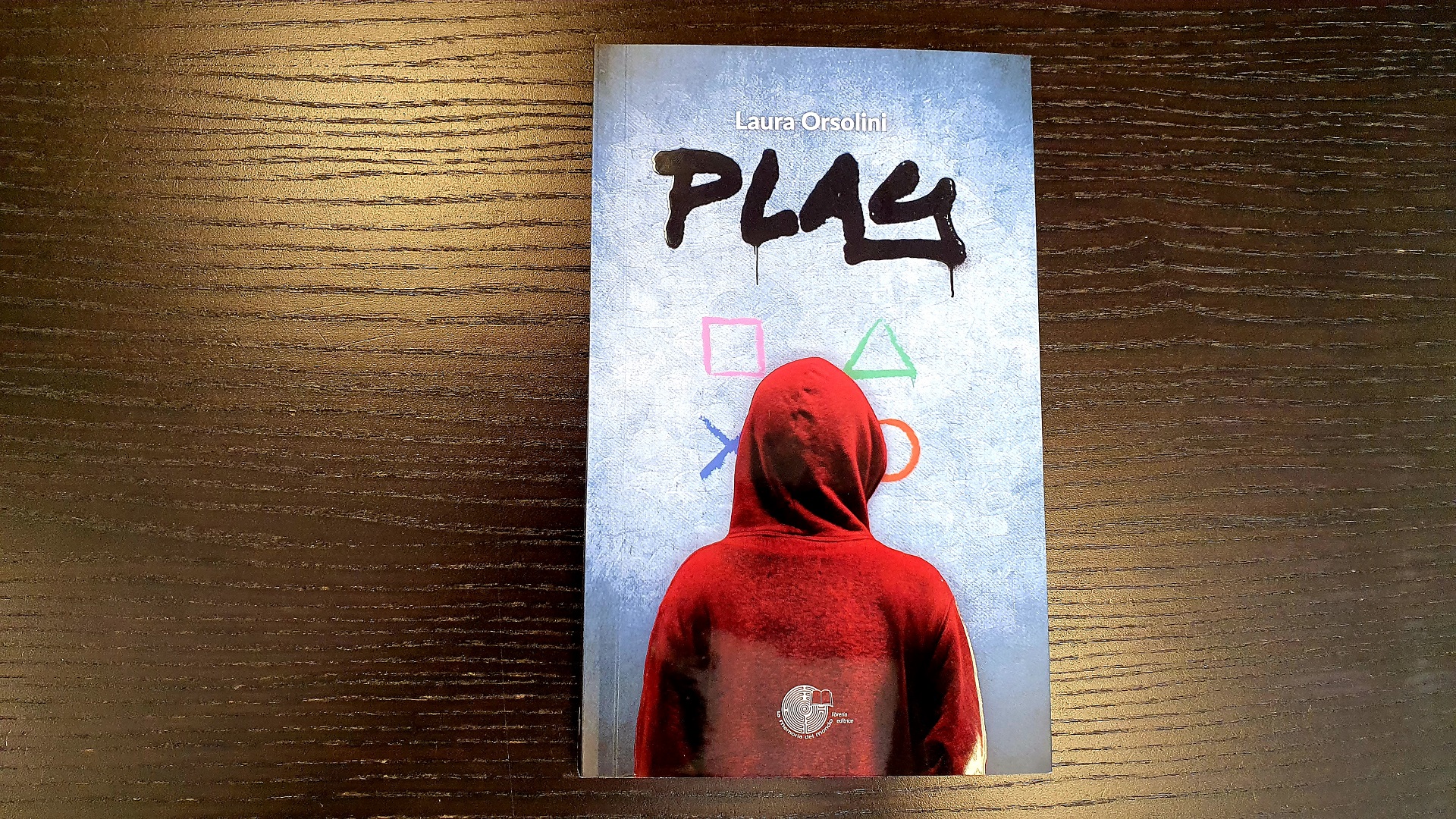 Play Laura Orsolini