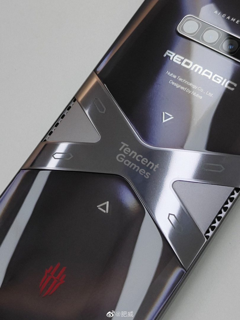 Il Red Magic 6 sarà il prossimo smartphone da gaming di nubia e ora possiamo anche dare una rapida occhiata al design esterno del dispositivo.