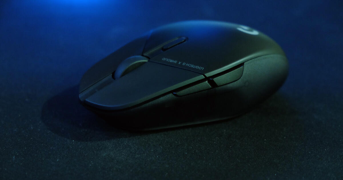 Logitech G303