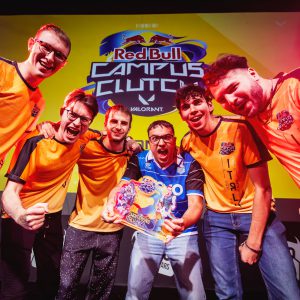 Red Bull Campus Clutch
